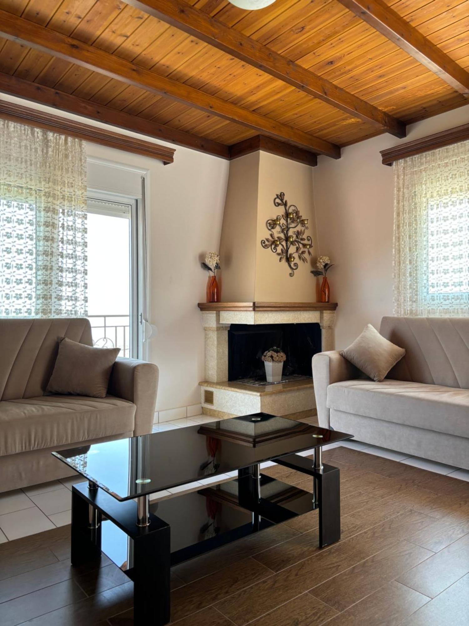 -Tsiakos Apartment- In Vryses Κυπαρισσία Εξωτερικό φωτογραφία
