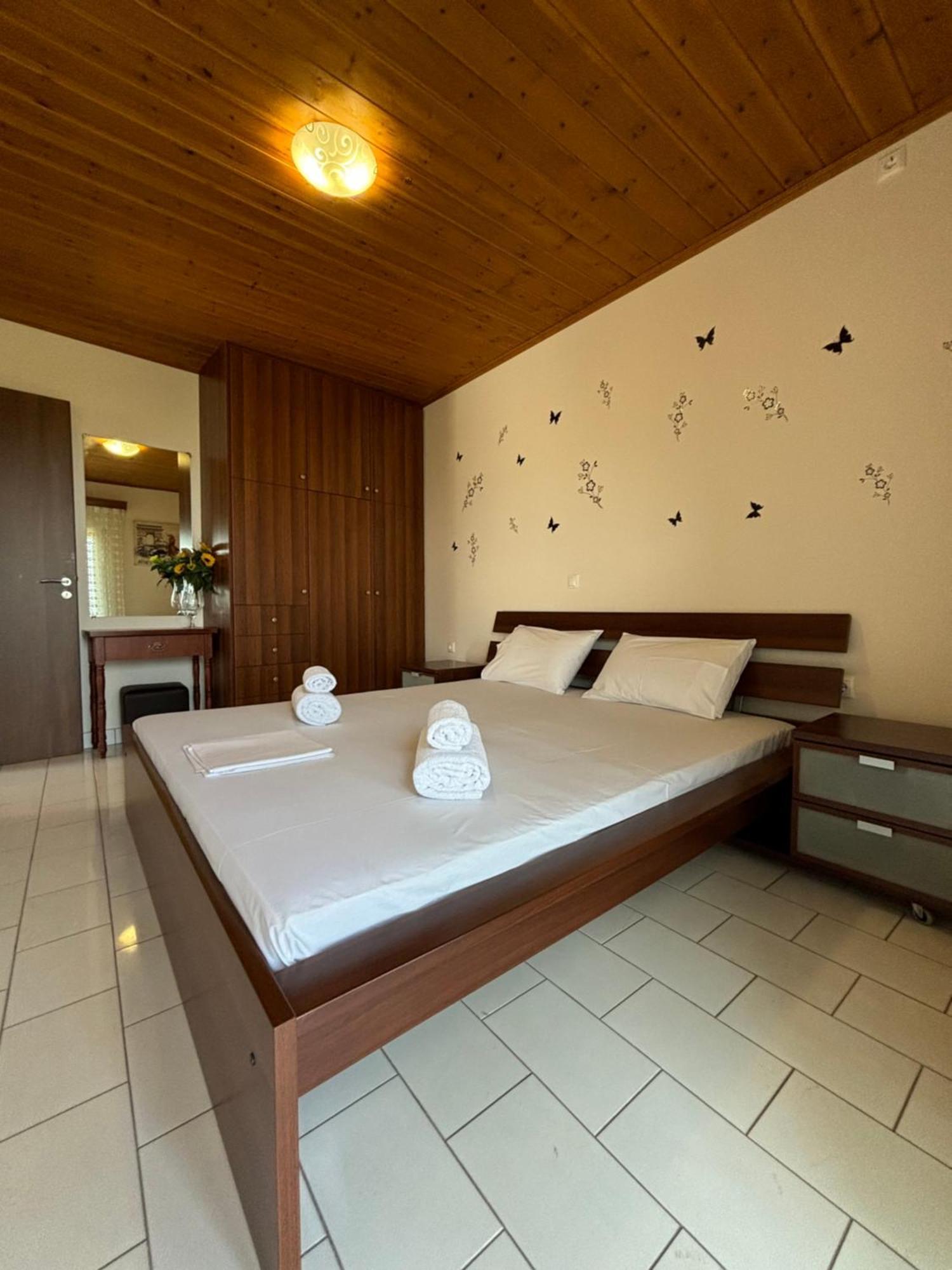 -Tsiakos Apartment- In Vryses Κυπαρισσία Εξωτερικό φωτογραφία